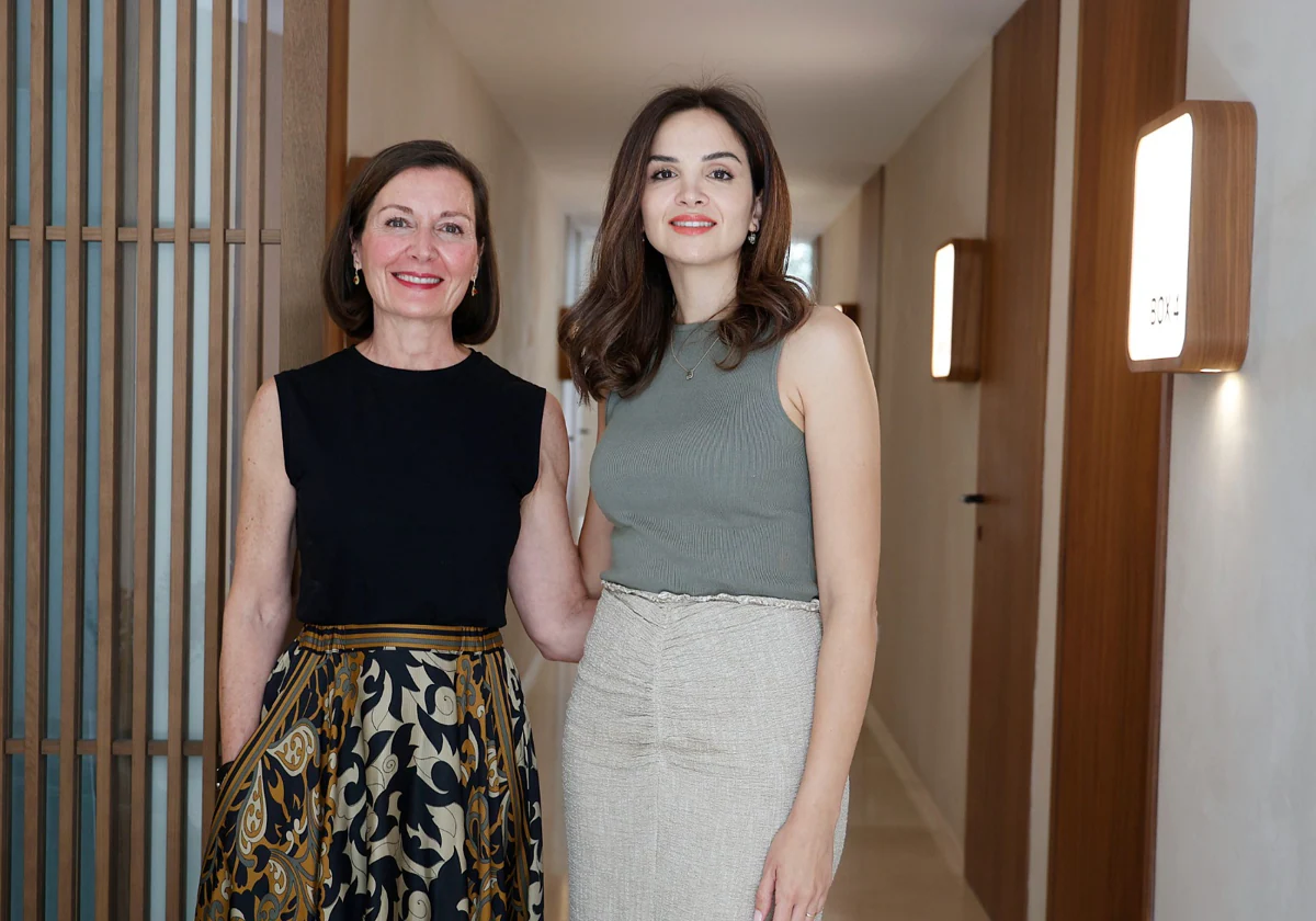 María Ángeles Ros, socia del despacho ERRE Arquitectura, y Laura Cubells, directora de Clínica Alejandría. J.